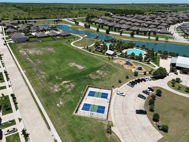 205 Mineral Point Drive, Aledo, TX 76008