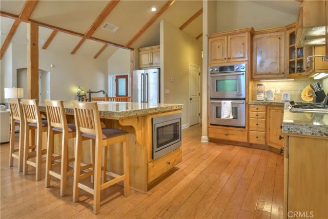 173 Grizzly Road, Lake Arrowhead, CA 92352