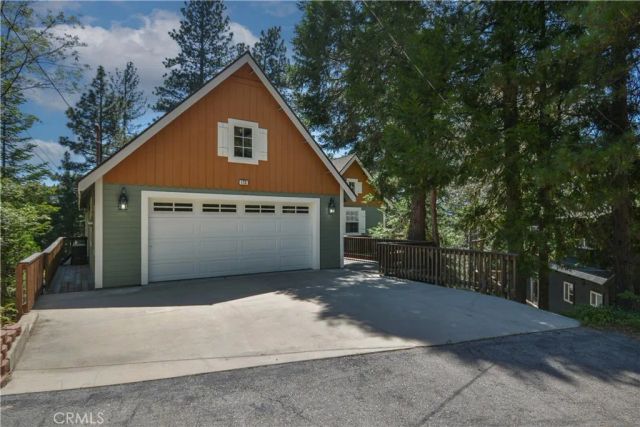 173 Grizzly Road, Lake Arrowhead, CA 92352