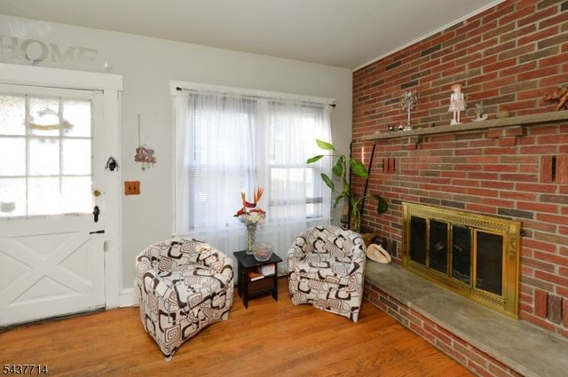 18 Parker Ave, Hawthorne Boro, NJ 07506