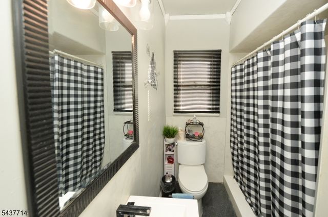 18 Parker Ave, Hawthorne Boro, NJ 07506