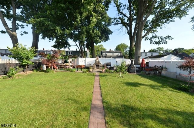 18 Parker Ave, Hawthorne Boro, NJ 07506