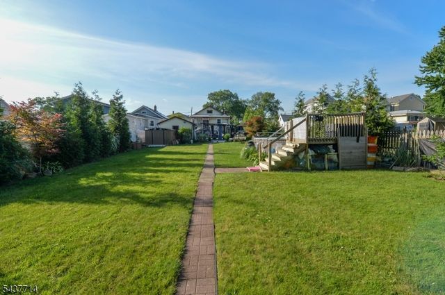 18 Parker Ave, Hawthorne Boro, NJ 07506
