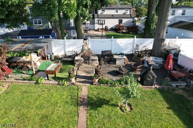 18 Parker Ave, Hawthorne Boro, NJ 07506