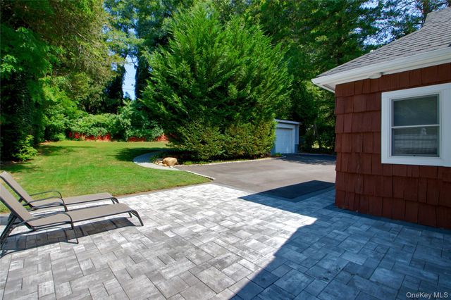 193 Woodbury Road, Woodbury, NY 11797