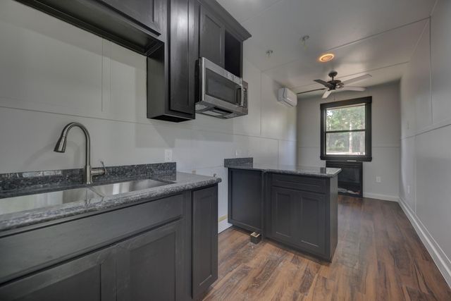 519 Sunflower Lane, New Ulm, TX 78950