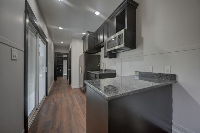519 Sunflower Lane, New Ulm, TX 78950