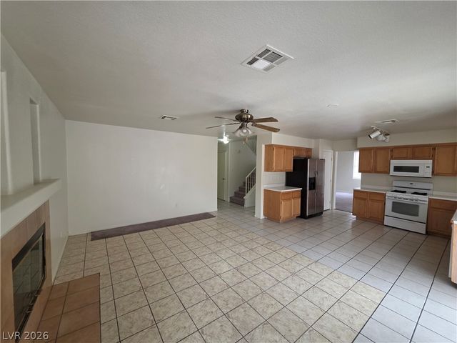 25 Newburg Avenue, North Las Vegas, NV 89032