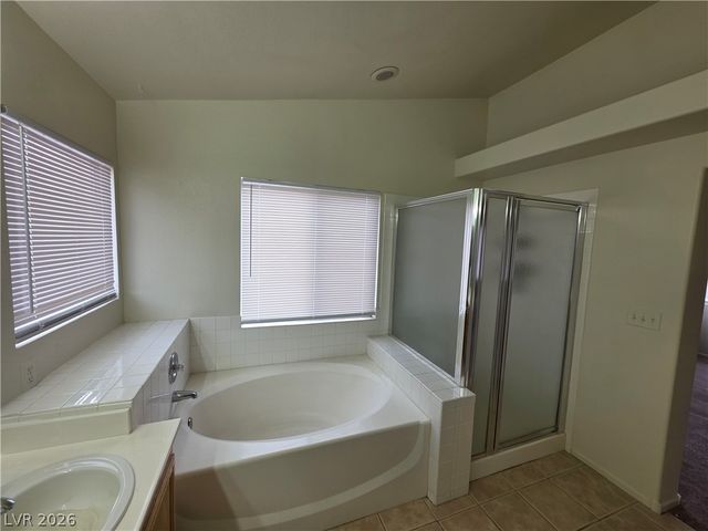 25 Newburg Avenue, North Las Vegas, NV 89032