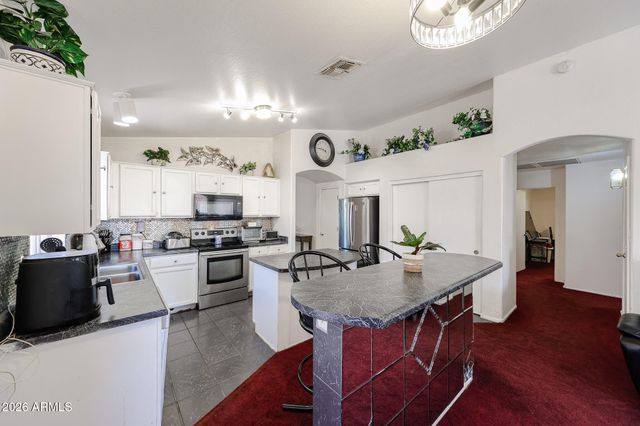 13217 W PORT ROYALE Lane, Surprise, AZ 85379