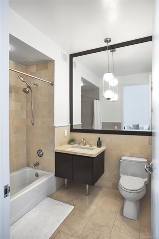 25 Leroy Place 415, New Rochelle, NY 10805