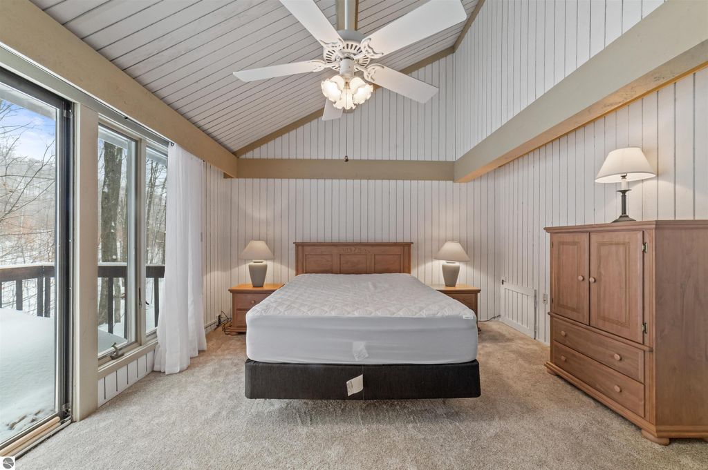 Image 18 of property listing at 2500 Josef Strasse # 410-411, Bellaire, MI 49615