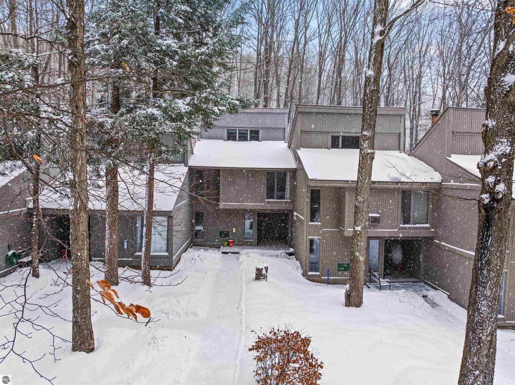 Image 2 of property listing at 2500 Josef Strasse # 410-411, Bellaire, MI 49615