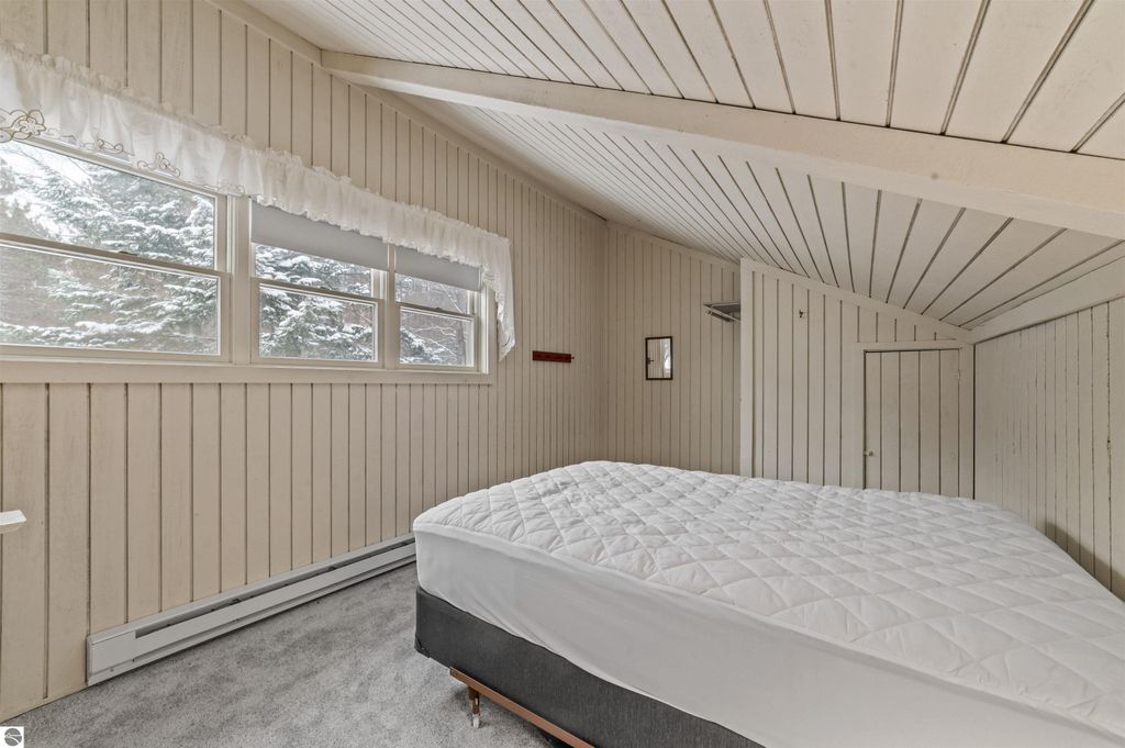 Image 28 of property listing at 2500 Josef Strasse # 410-411, Bellaire, MI 49615