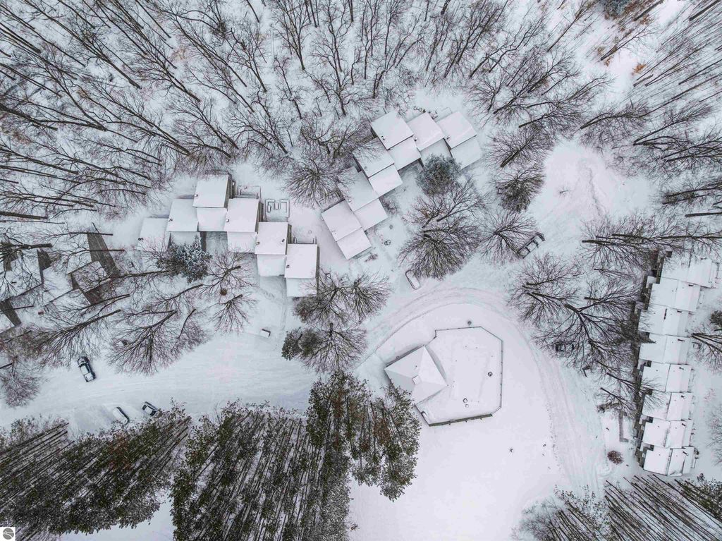 Image 36 of property listing at 2500 Josef Strasse # 410-411, Bellaire, MI 49615