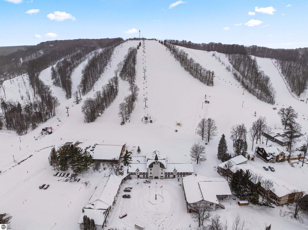 Image 39 of property listing at 2500 Josef Strasse # 410-411, Bellaire, MI 49615