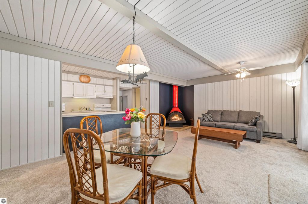 Image 5 of property listing at 2500 Josef Strasse # 410-411, Bellaire, MI 49615