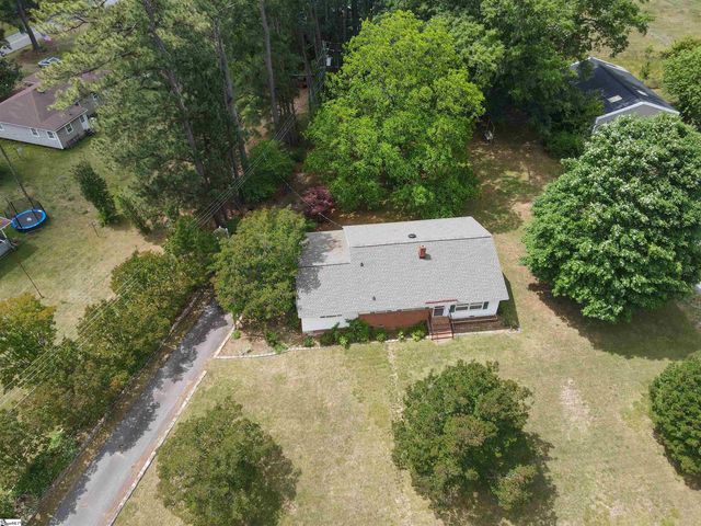 607 Vanney Circle, Boiling Springs, SC 29316