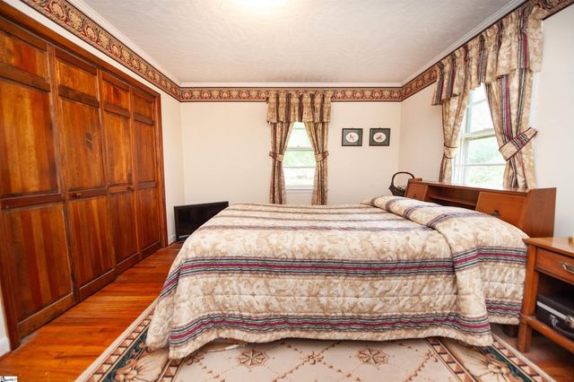 607 Vanney Circle, Boiling Springs, SC 29316