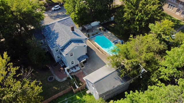 1216 SE Riverside Drive, Evansville, IN 47713