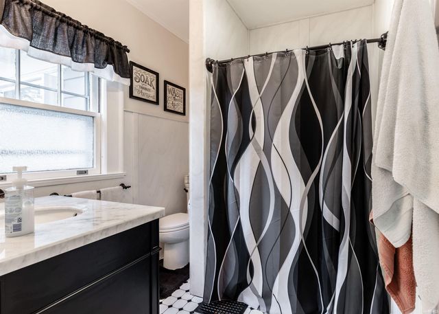 1216 SE Riverside Drive, Evansville, IN 47713