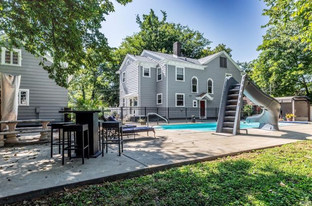 1216 SE Riverside Drive, Evansville, IN 47713