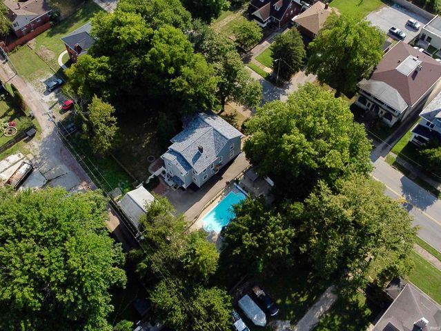 1216 SE Riverside Drive, Evansville, IN 47713