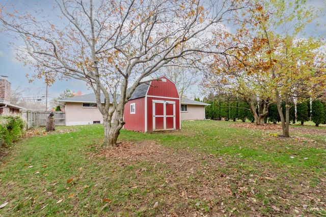 1014 Blossom Heath Road, Lebanon, OH 45036