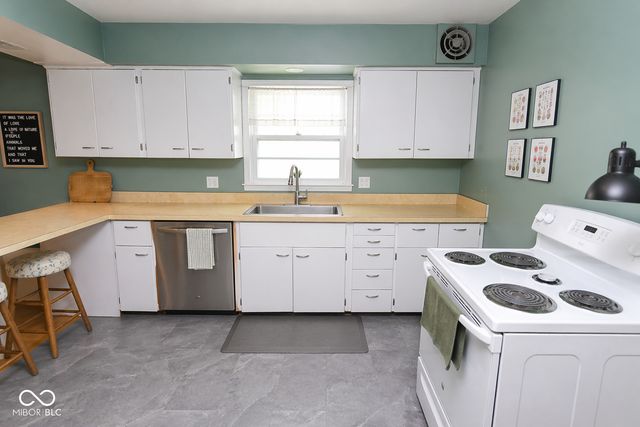 423 Kentucky Avenue, Plainfield, IN 46168