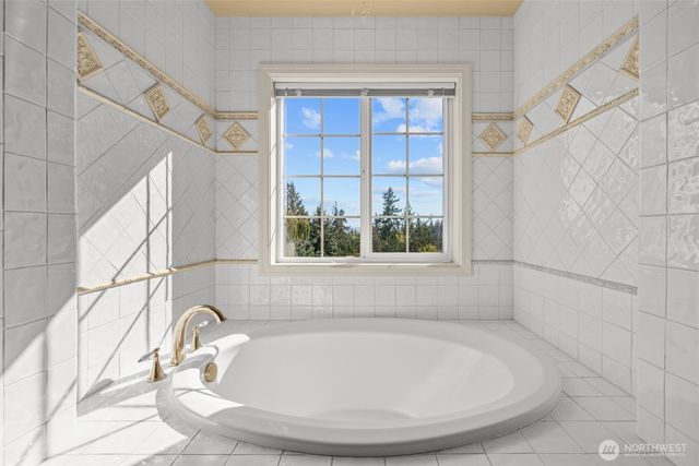 5504 Emil Road, Langley, WA 98260