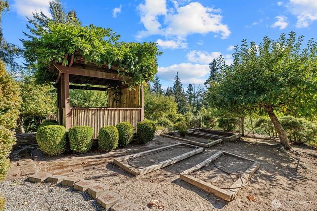 5504 Emil Road, Langley, WA 98260