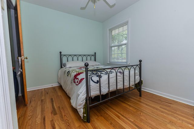 5563 Green Meadow RD, Roanoke, VA 24018