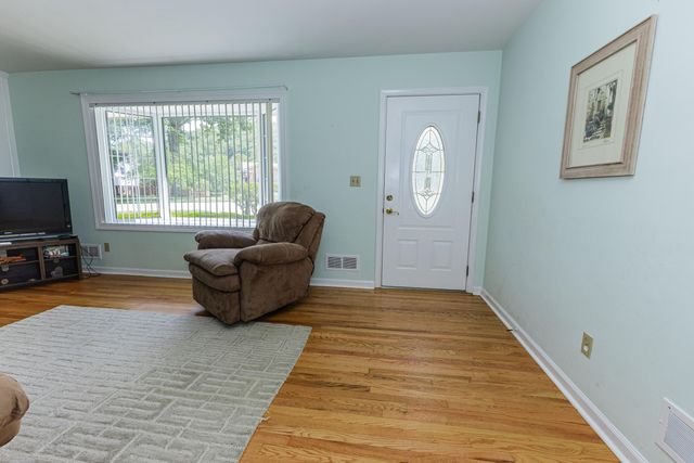 5563 Green Meadow RD, Roanoke, VA 24018