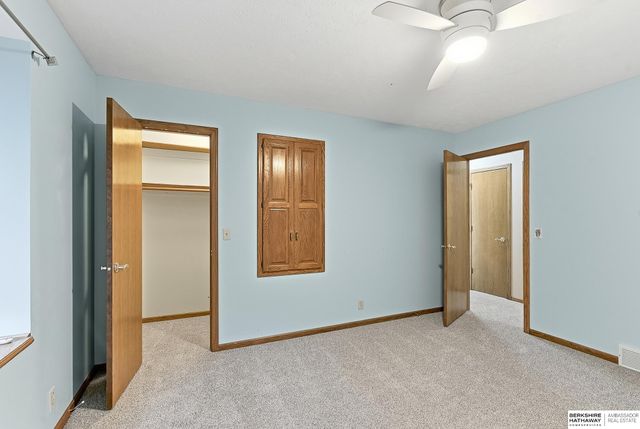 1000 Hickory Hill Road, Papillion, NE 68046