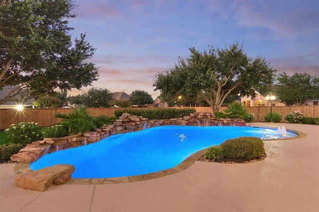 20806 E Cameron Ridge Drive, Cypress, TX 77433