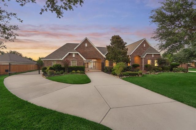 20806 E Cameron Ridge Drive, Cypress, TX 77433