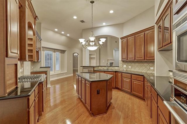 20806 E Cameron Ridge Drive, Cypress, TX 77433