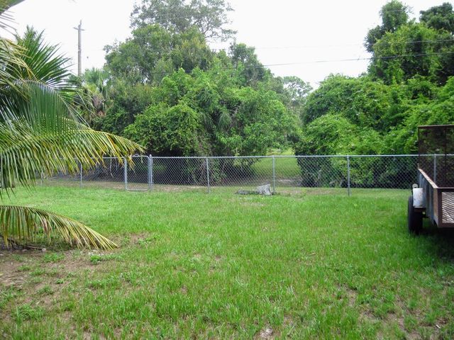 7105 North Boulevard, Fort Pierce, FL 34951