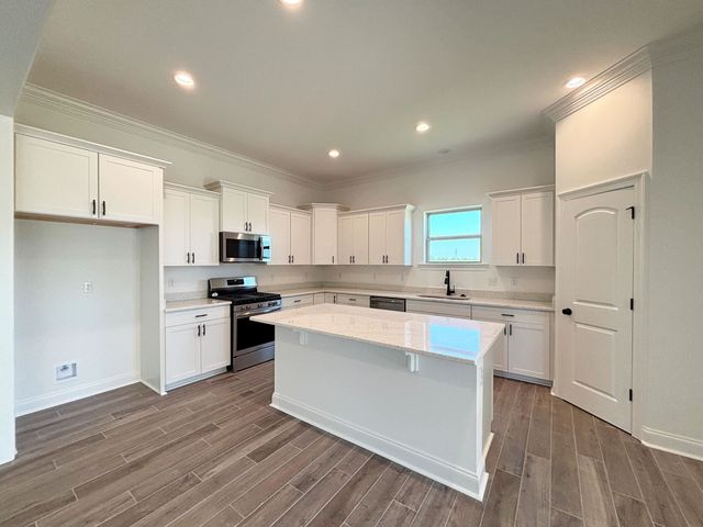 248 Kings Wood Avenue, Thibodaux, LA 70301