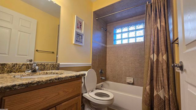 15619 Trafalgar Dr Drive, Macomb, MI 48044