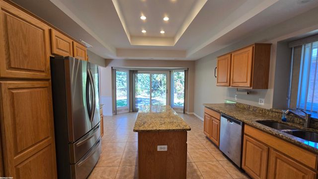 15619 Trafalgar Dr Drive, Macomb, MI 48044