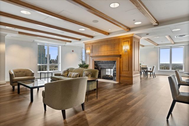 10 E Delaware Place 11A, Chicago, IL 60611
