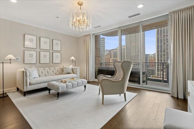 10 E Delaware Place 11A, Chicago, IL 60611
