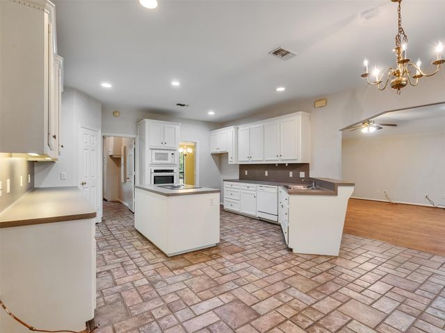 195 Coral Gables, Trinity, TX 75862