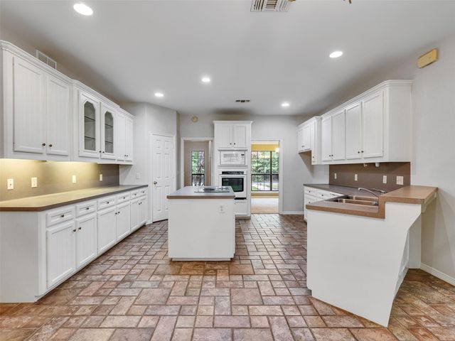 195 Coral Gables, Trinity, TX 75862