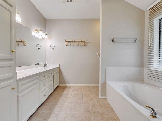 195 Coral Gables, Trinity, TX 75862