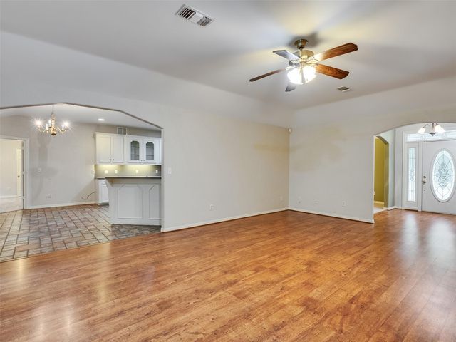 195 Coral Gables, Trinity, TX 75862