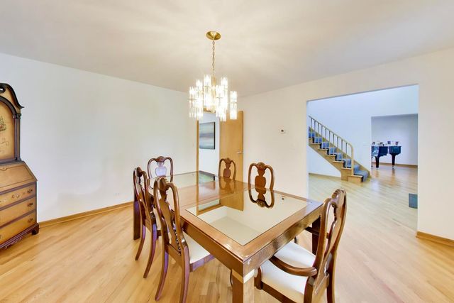 3420 SPRINGDALE Avenue, Glenview, IL 60025