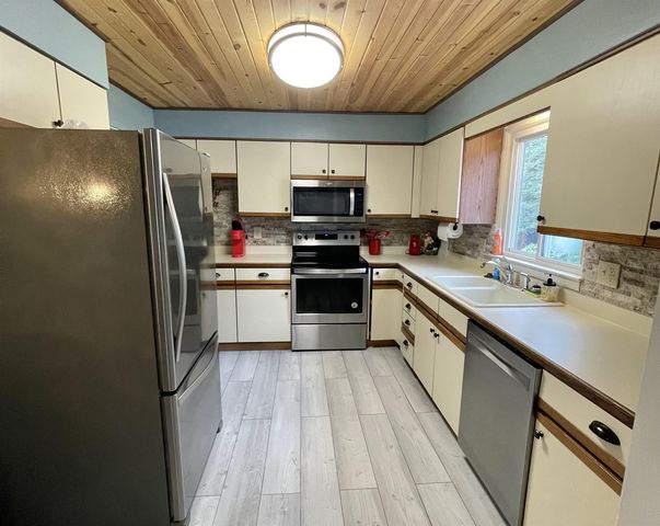 1202 W Oliver Street, Owosso, MI 48867