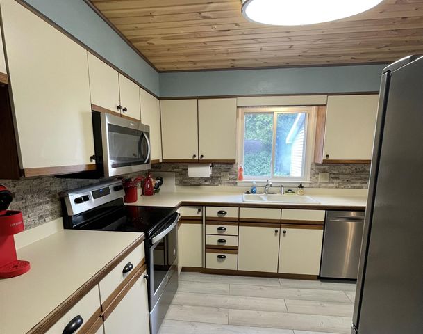 1202 W Oliver Street, Owosso, MI 48867
